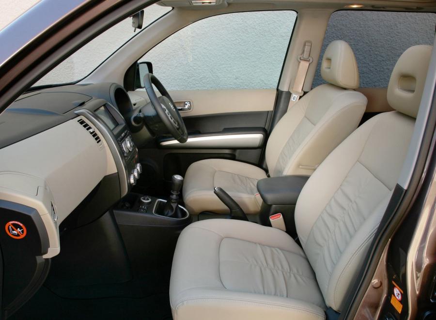  Nissan X-Trail 2007 года  (UK) (фото 4 из 8)